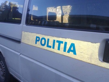 Amenzi de peste 38.000 de lei date şoferilor şi 4 permise reţinute, într-o zi